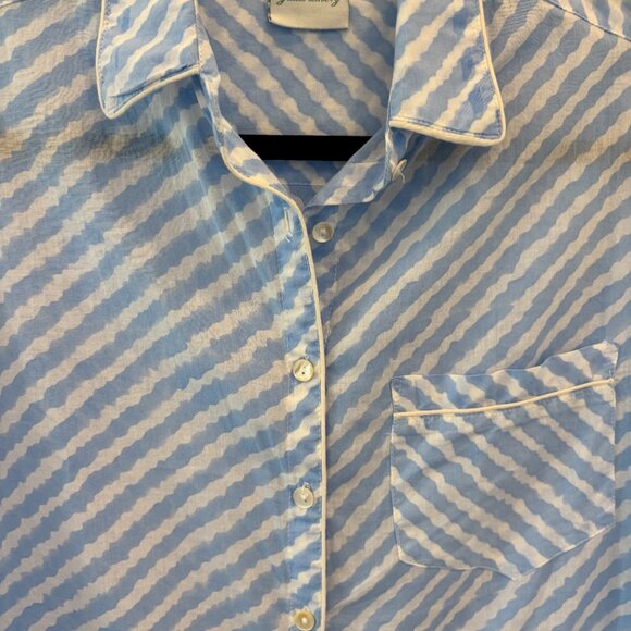 Julia Amory husband shirt - Picture 3 of 4